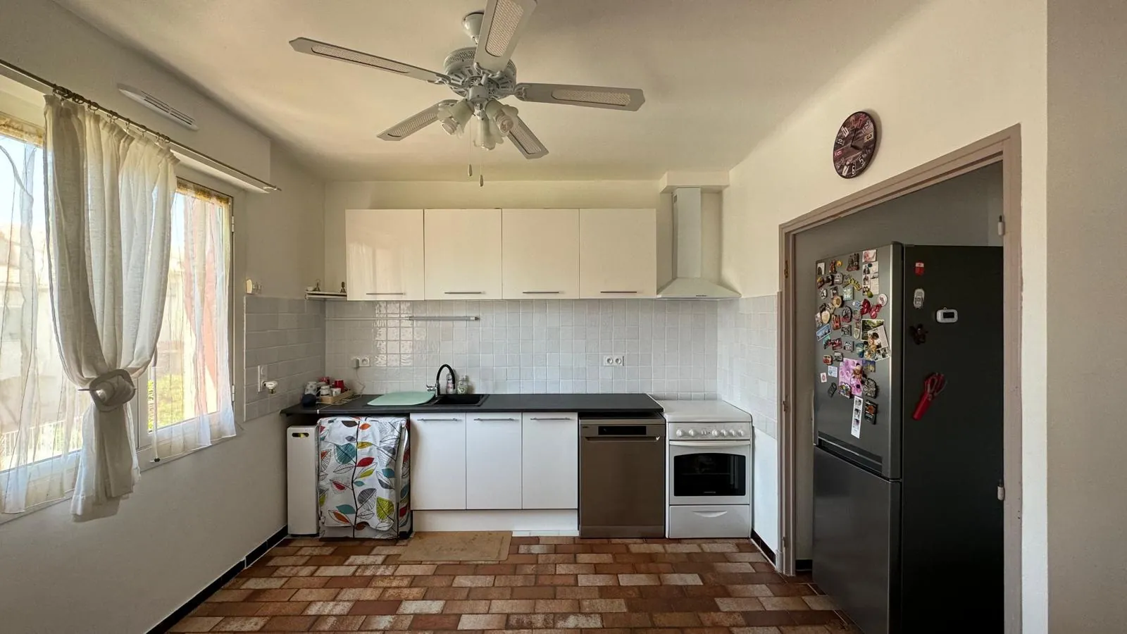 Maison 2 Faces avec 3 Chambres, Garage et Terrasse à Perpignan 