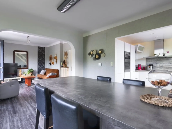 Maison 140 m² à Farébersviller avec terrasse et grand jardin