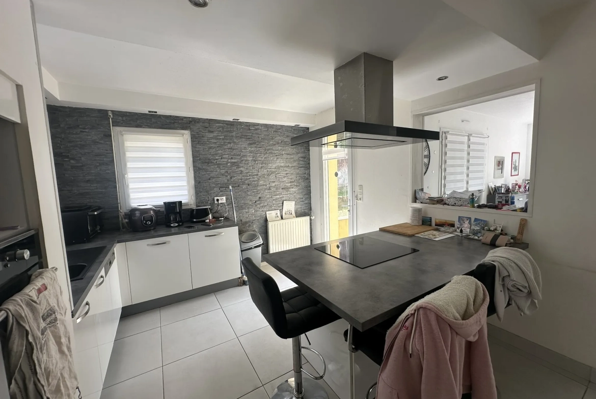 Maison familiale de 135 m² avec jardin à Saint-Barthélémy dans le Morbihan 