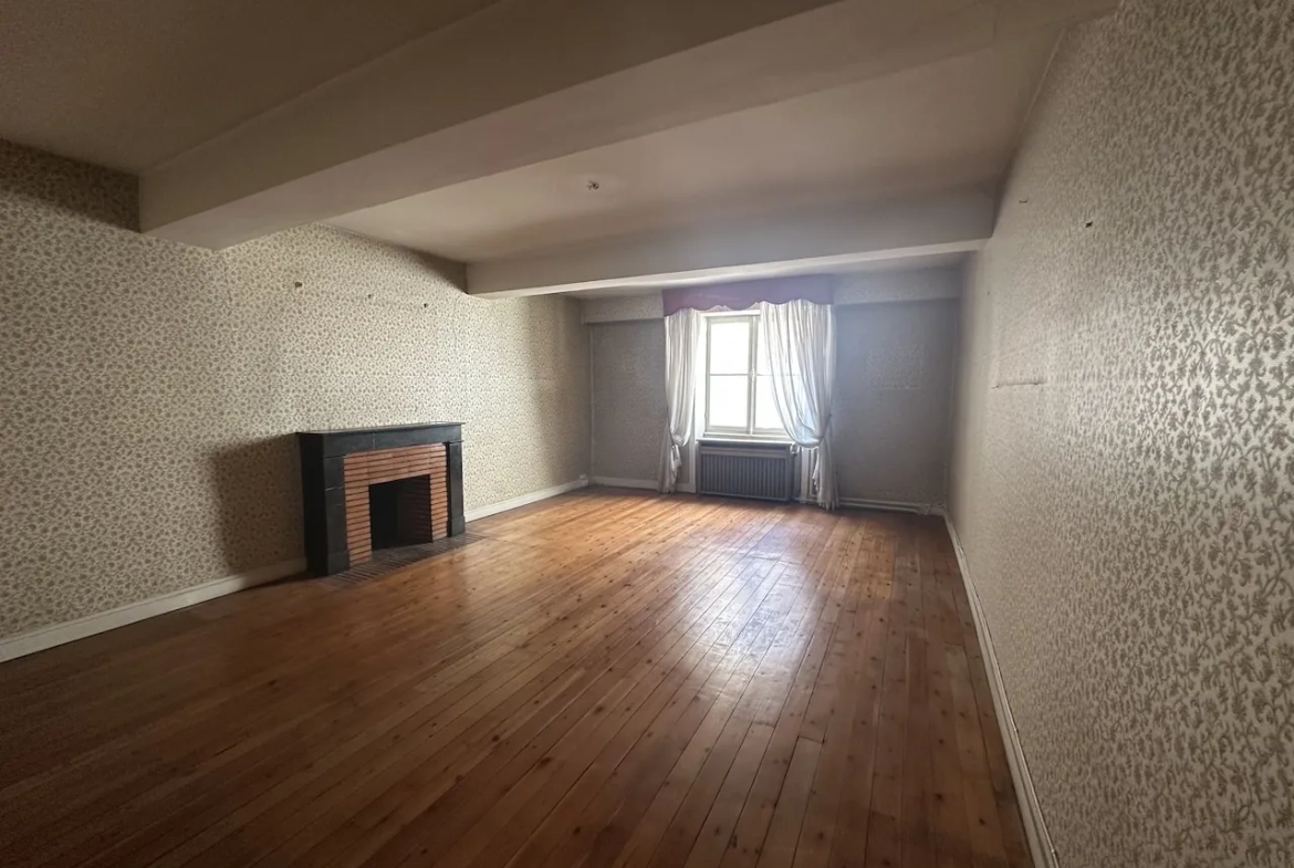 Maison de ville à vendre à Marcigny - Rénovation avec potentiel, 3 chambres, chauffage gaz 