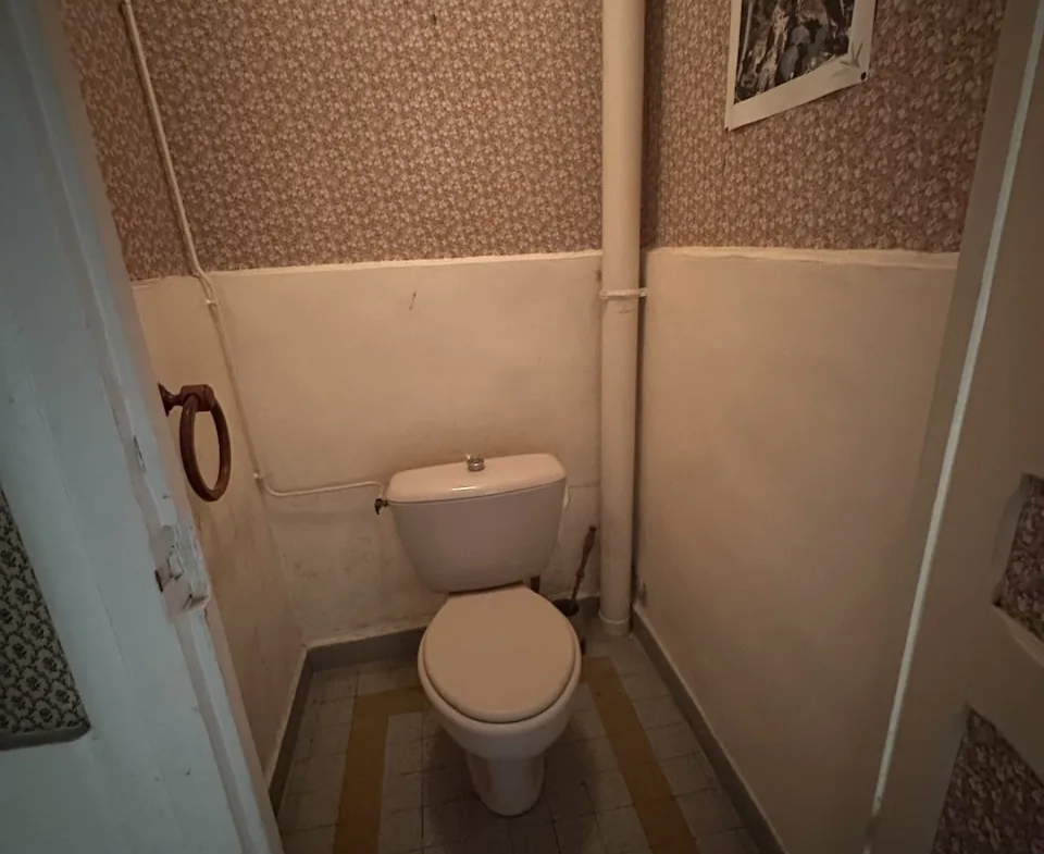 Maison de ville à vendre à Marcigny - Rénovation avec potentiel, 3 chambres, chauffage gaz 
