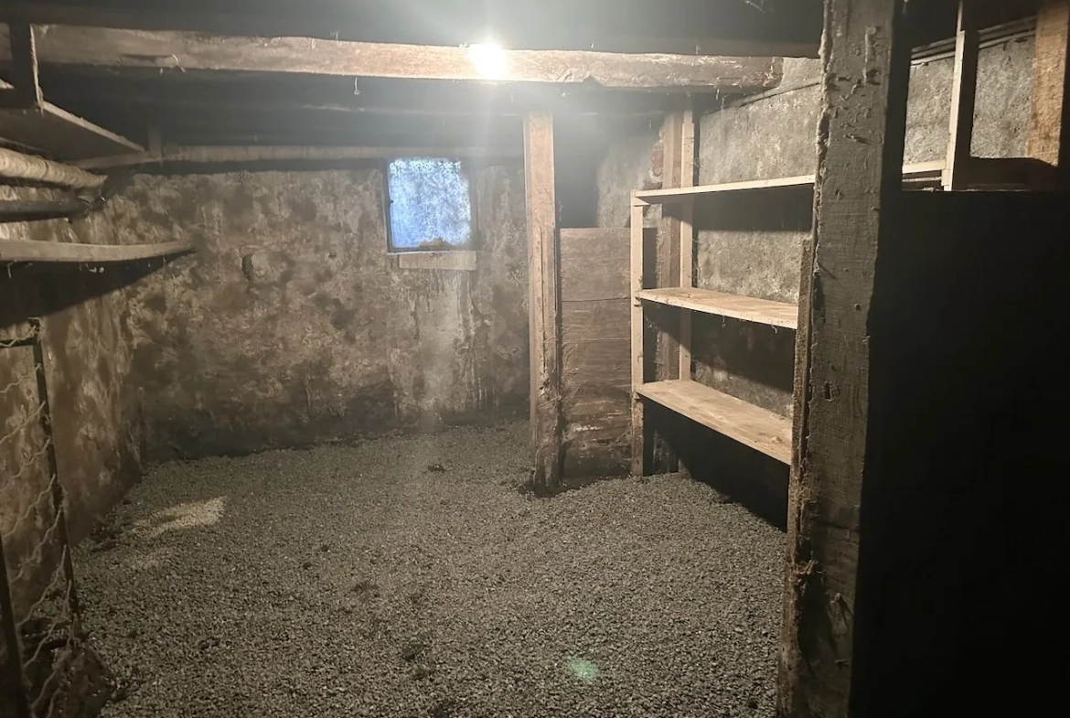 Maison de ville à vendre à Marcigny - Rénovation avec potentiel, 3 chambres, chauffage gaz 
