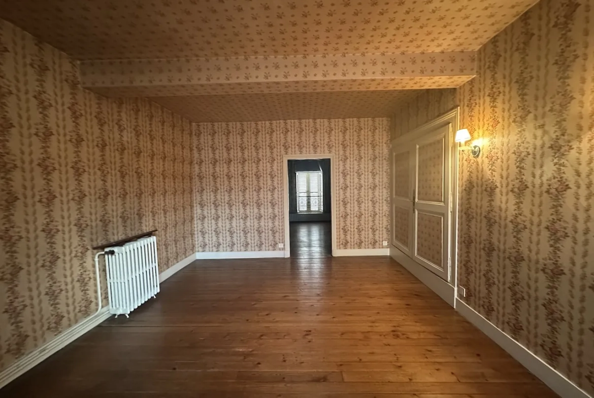 Maison de ville à vendre à Marcigny - Rénovation avec potentiel, 3 chambres, chauffage gaz 
