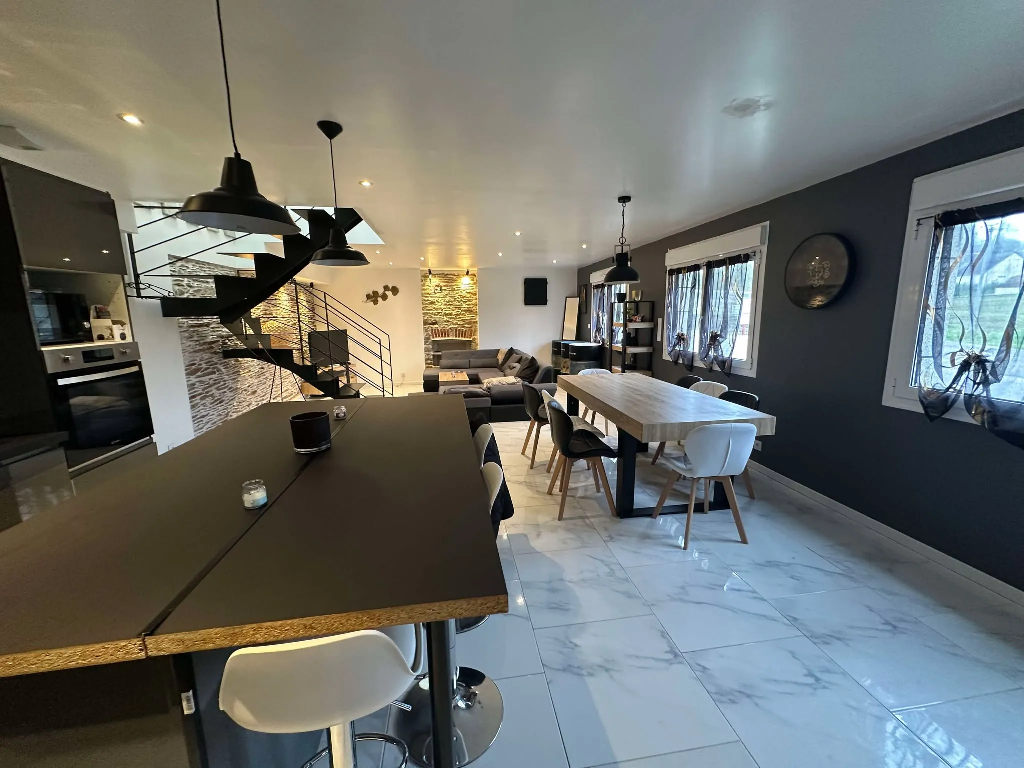 Maison à vendre à Moréac - 2 chambres, terrasse, terrain 1839 m² 
