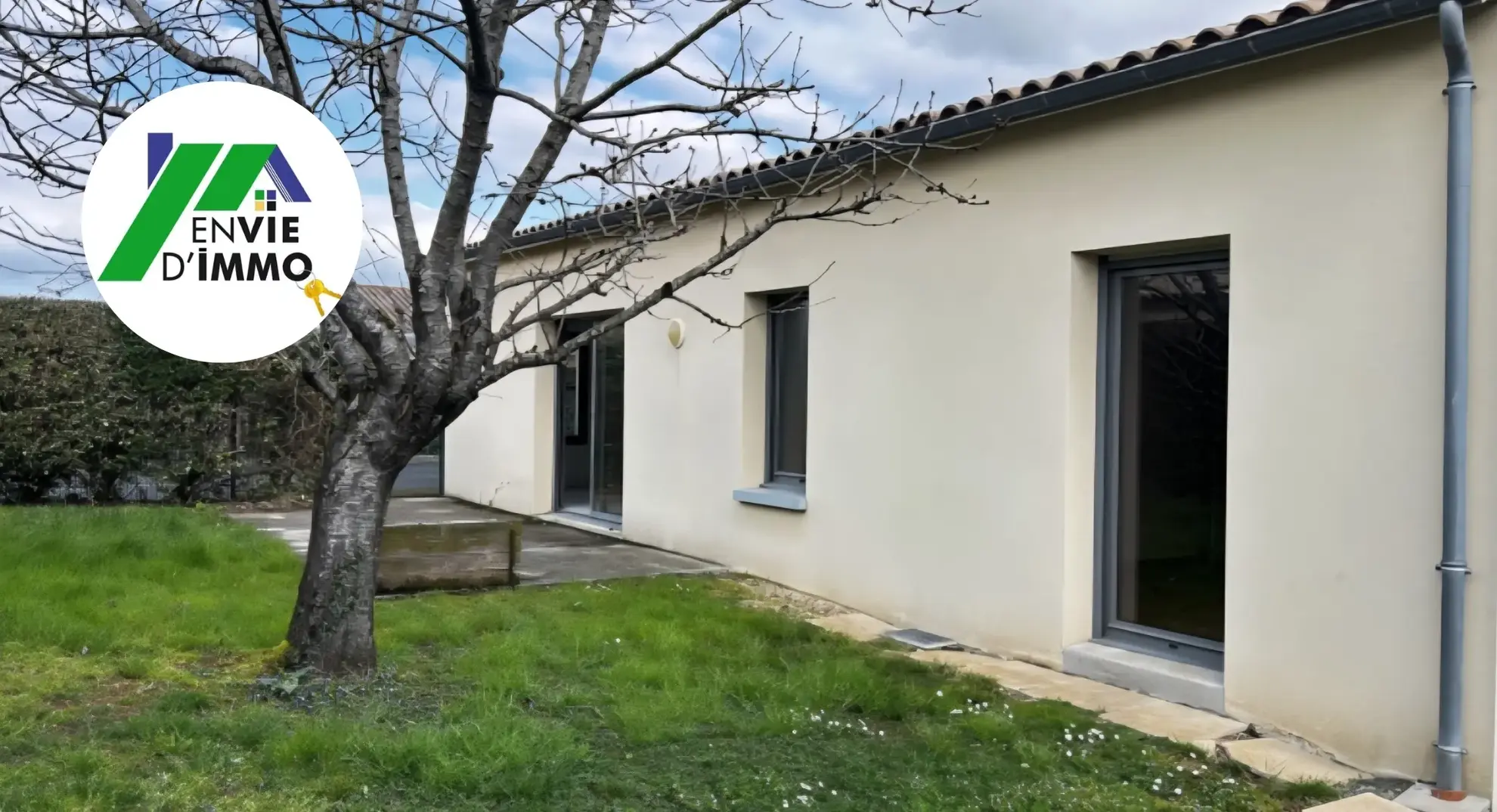 Maison de plain-pied à Coulon, 3 chambres, jardin clos, garage, environnement calme 