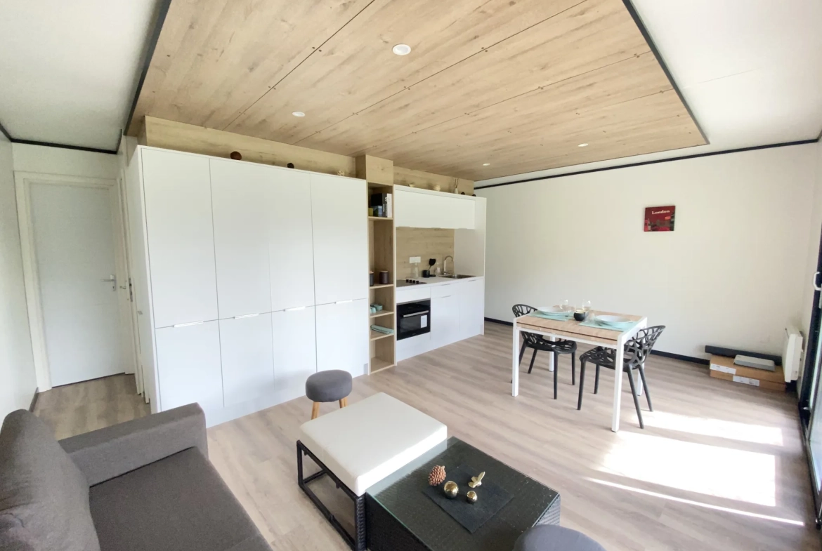 Maison écologique de 45 m² dans résidence de loisir à Manteyer 