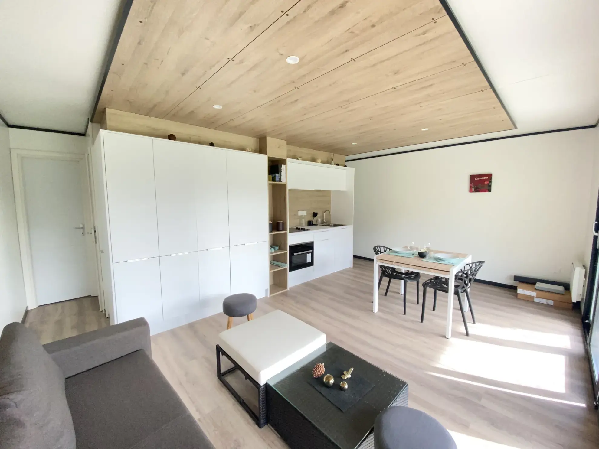 Maison écologique de 45 m² dans résidence de loisir à Manteyer 