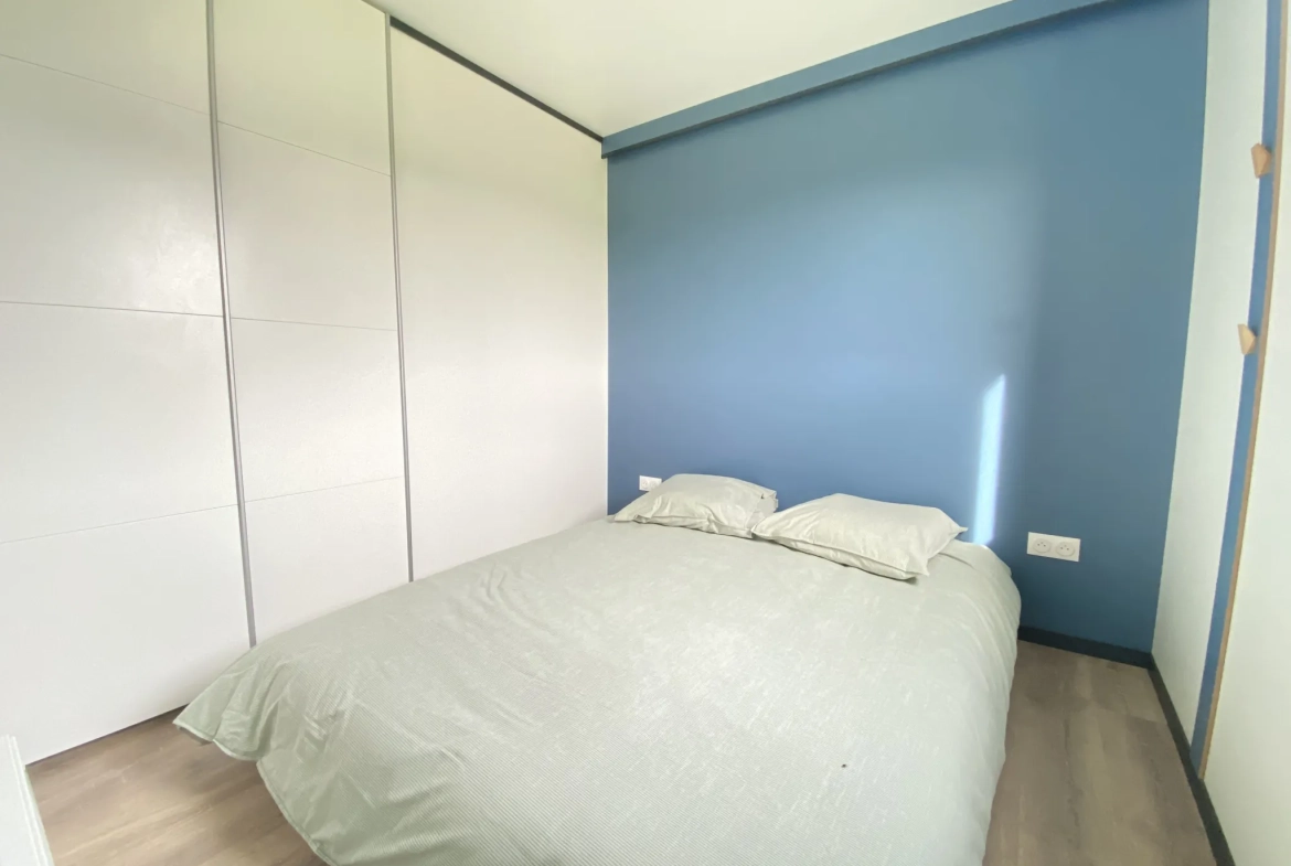 Maison écologique de 45 m² dans résidence de loisir à Manteyer 