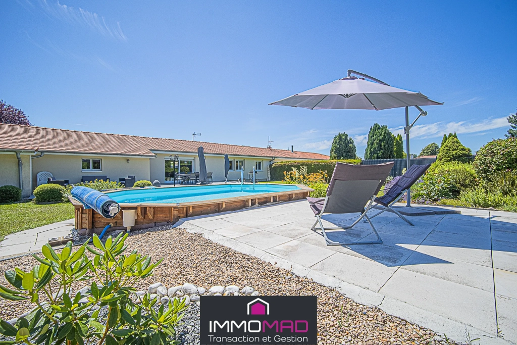 Maison de plain-pied de 140 m² avec piscine à Verdun proche zone du dragon