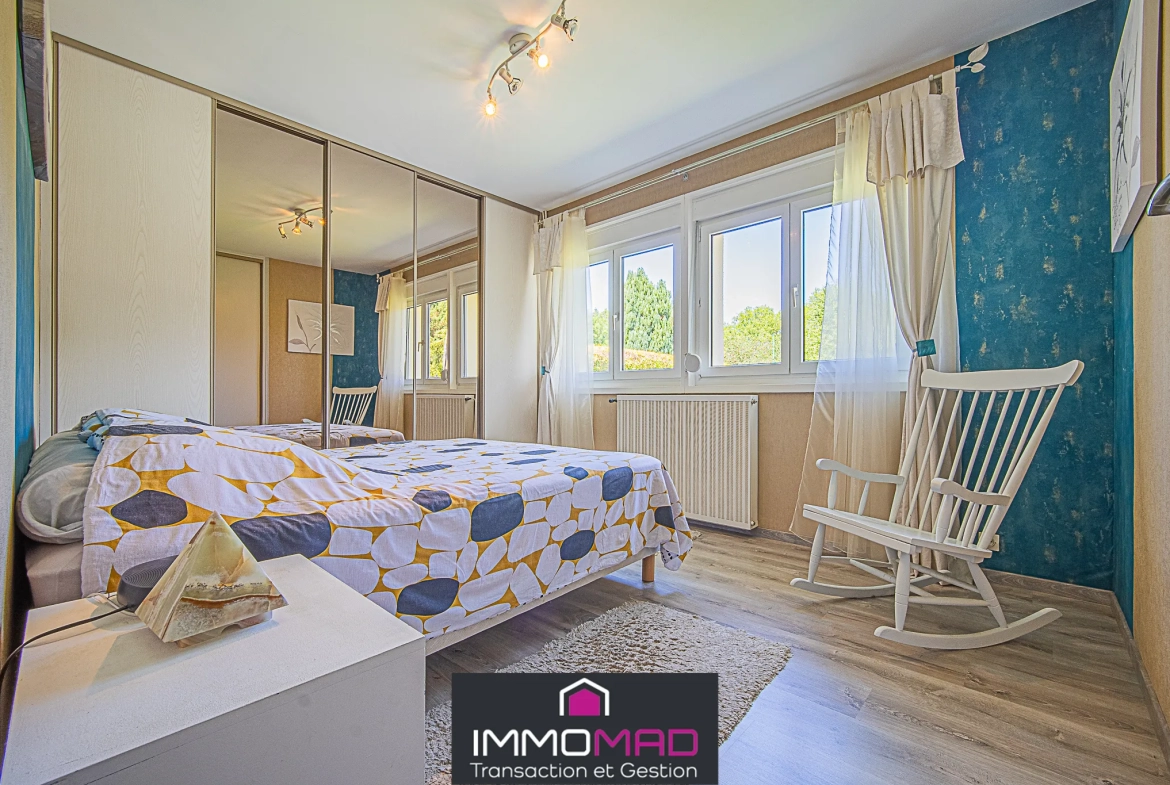 Maison de plain-pied de 140 m² avec piscine à Verdun proche zone du dragon 