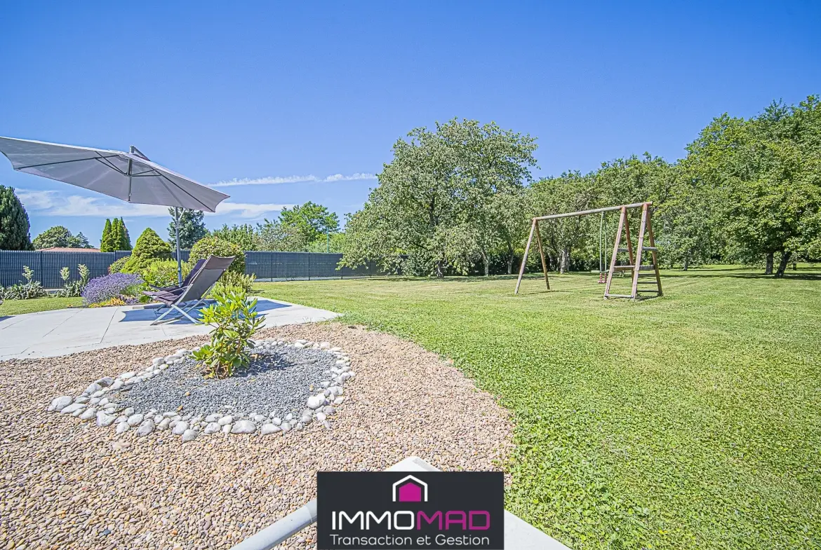 Maison de plain-pied de 140 m² avec piscine à Verdun proche zone du dragon 