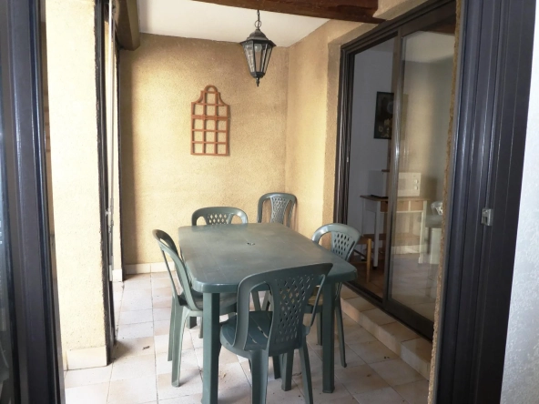 Maison de village à vendre à Duilhac-sous-Peyrepertuse avec terrasse et parking