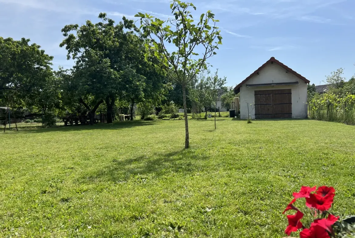 Maison 5 pièces avec jardin et garage à Aubigny-sur-Nère 