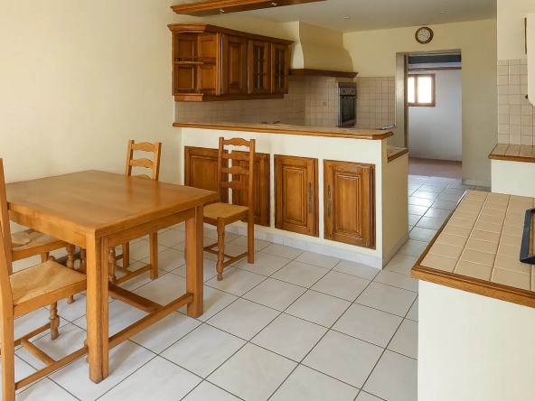 Maison à Gavisse de 155 m² avec jardin et potentiel d'aménagement