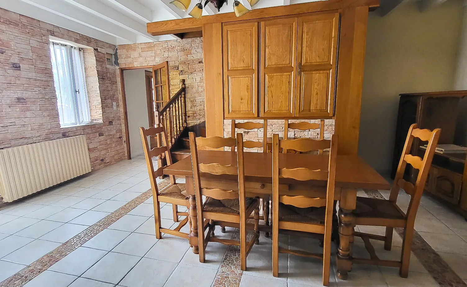 Maison à Epinac de 155 m² avec jardin, terrasse et potentiel d'aménagement 