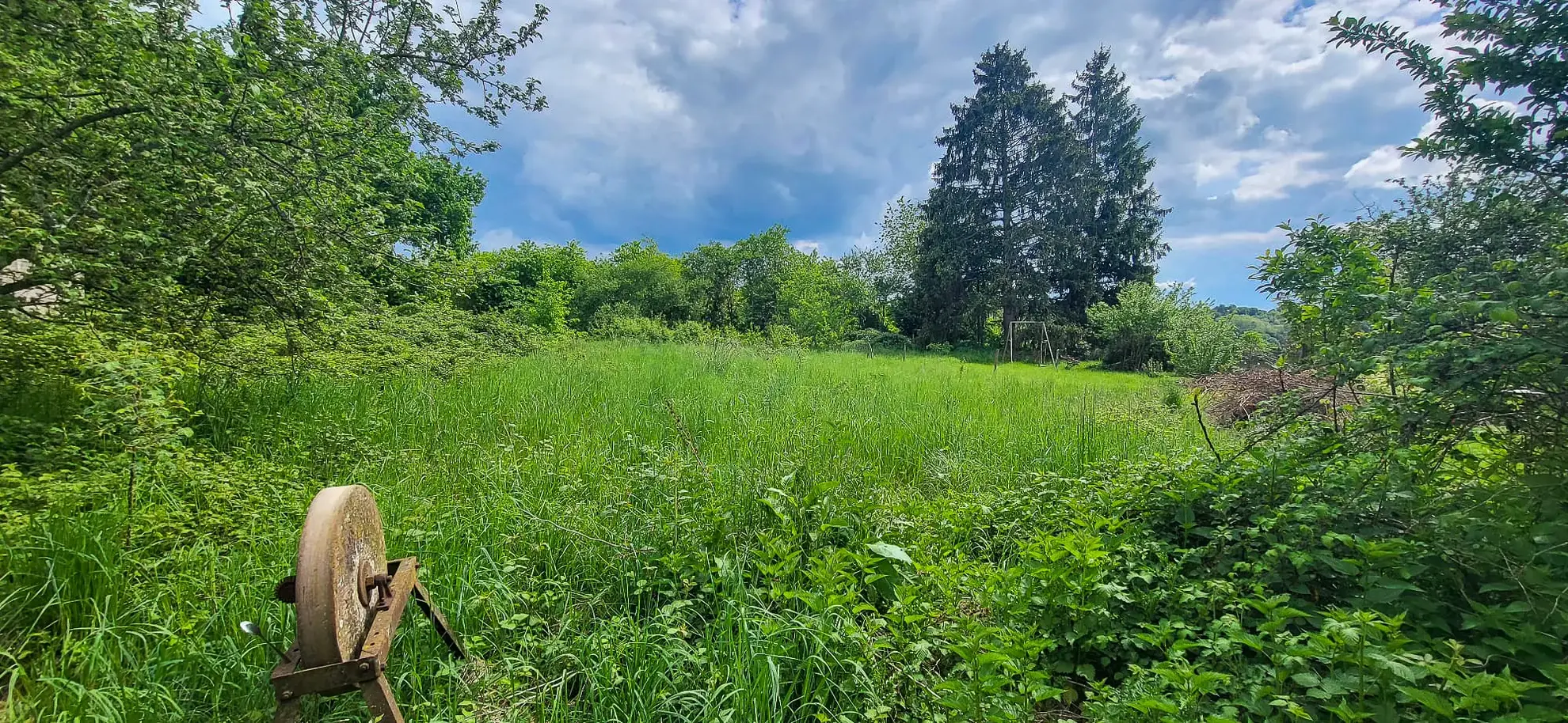 Maison à Epinac de 155 m² avec jardin, terrasse et potentiel d'aménagement 