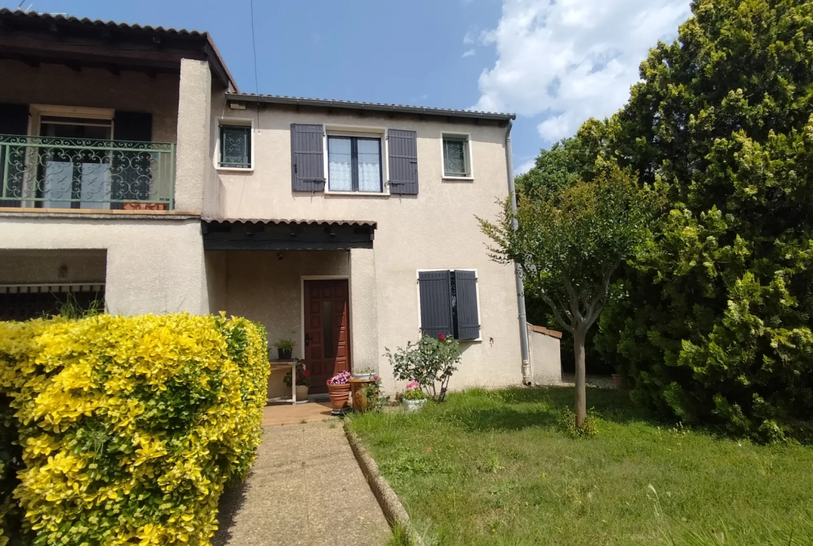 Maison T4 à Nîmes Ouest avec jardin, garage et grande terrasse 