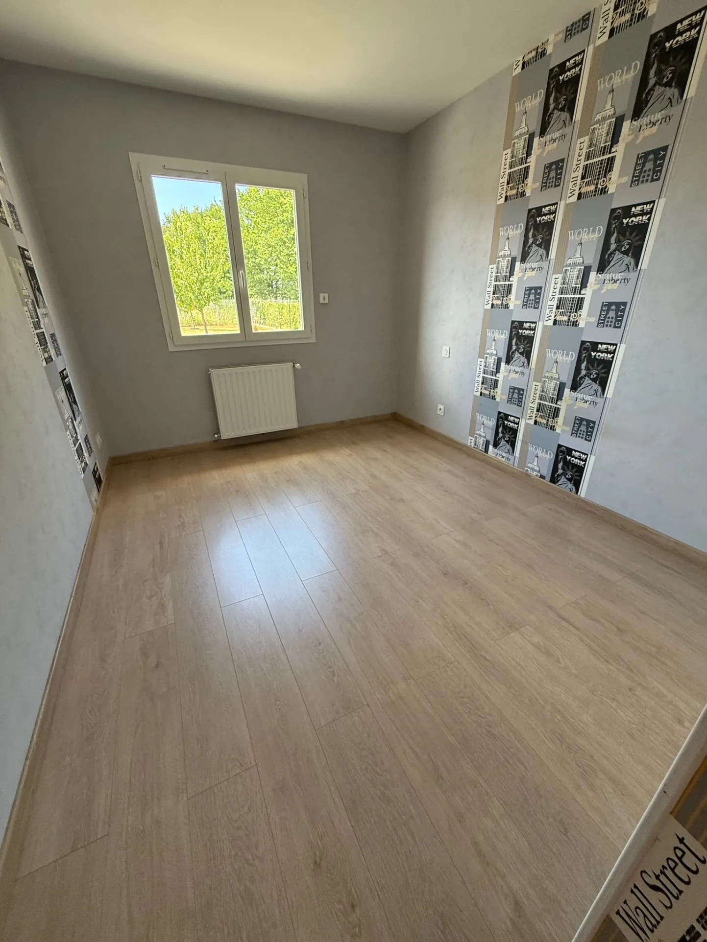 Maison récente de plain-pied avec garage et jardin clos à Bellerive-sur-Allier 