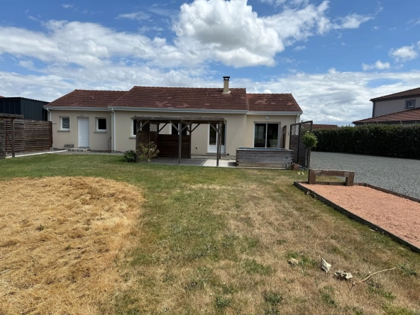 Maison récente de plain-pied avec garage et jardin clos à Bellerive-sur-Allier