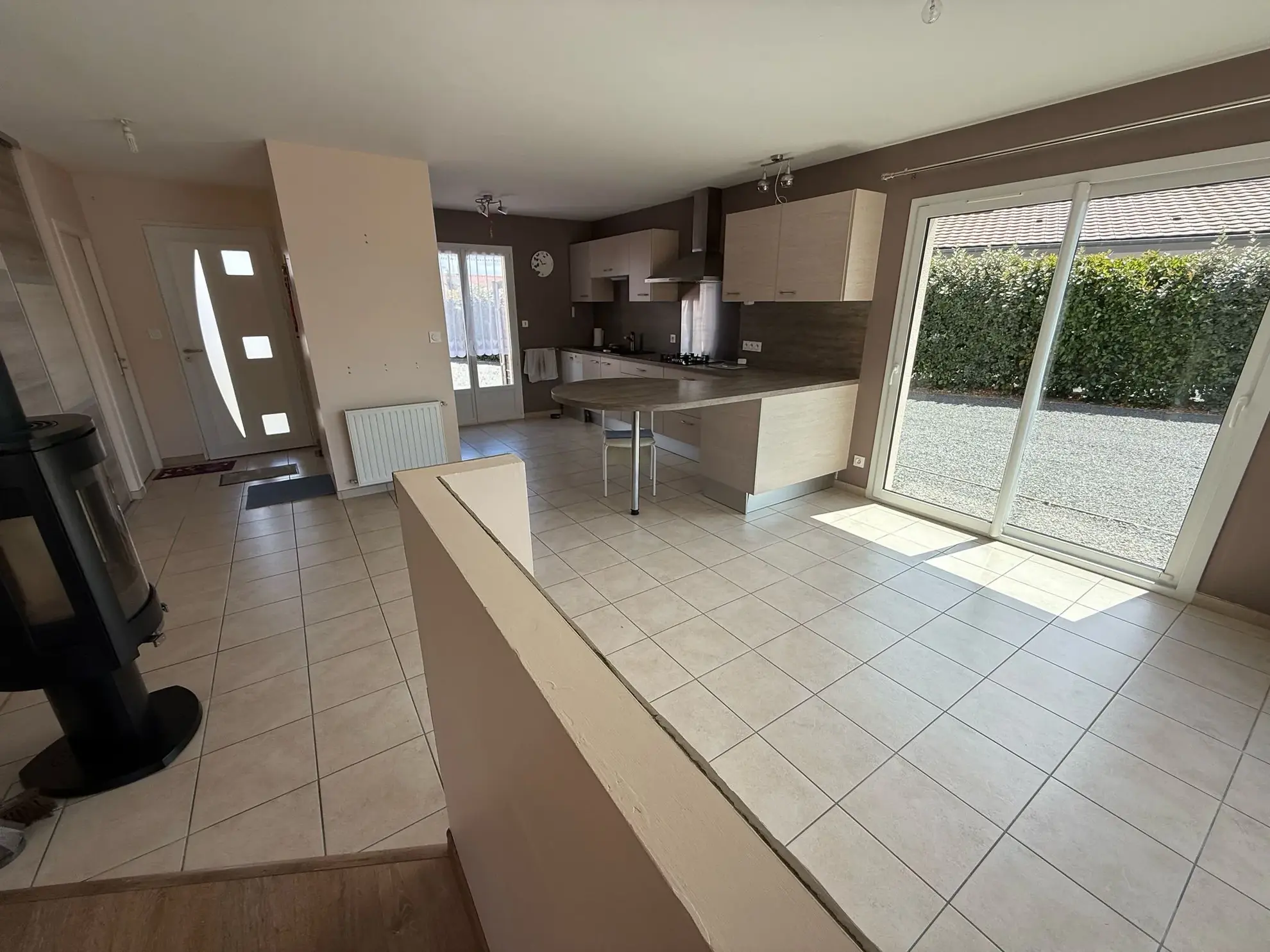 Maison récente de plain-pied avec garage et jardin clos à Bellerive-sur-Allier 