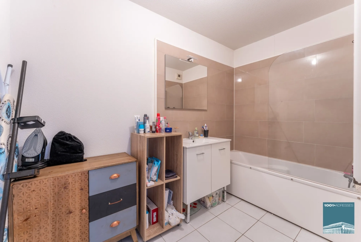 Appartement T3 de 58 m² avec balcon et parking à Parempuyre 