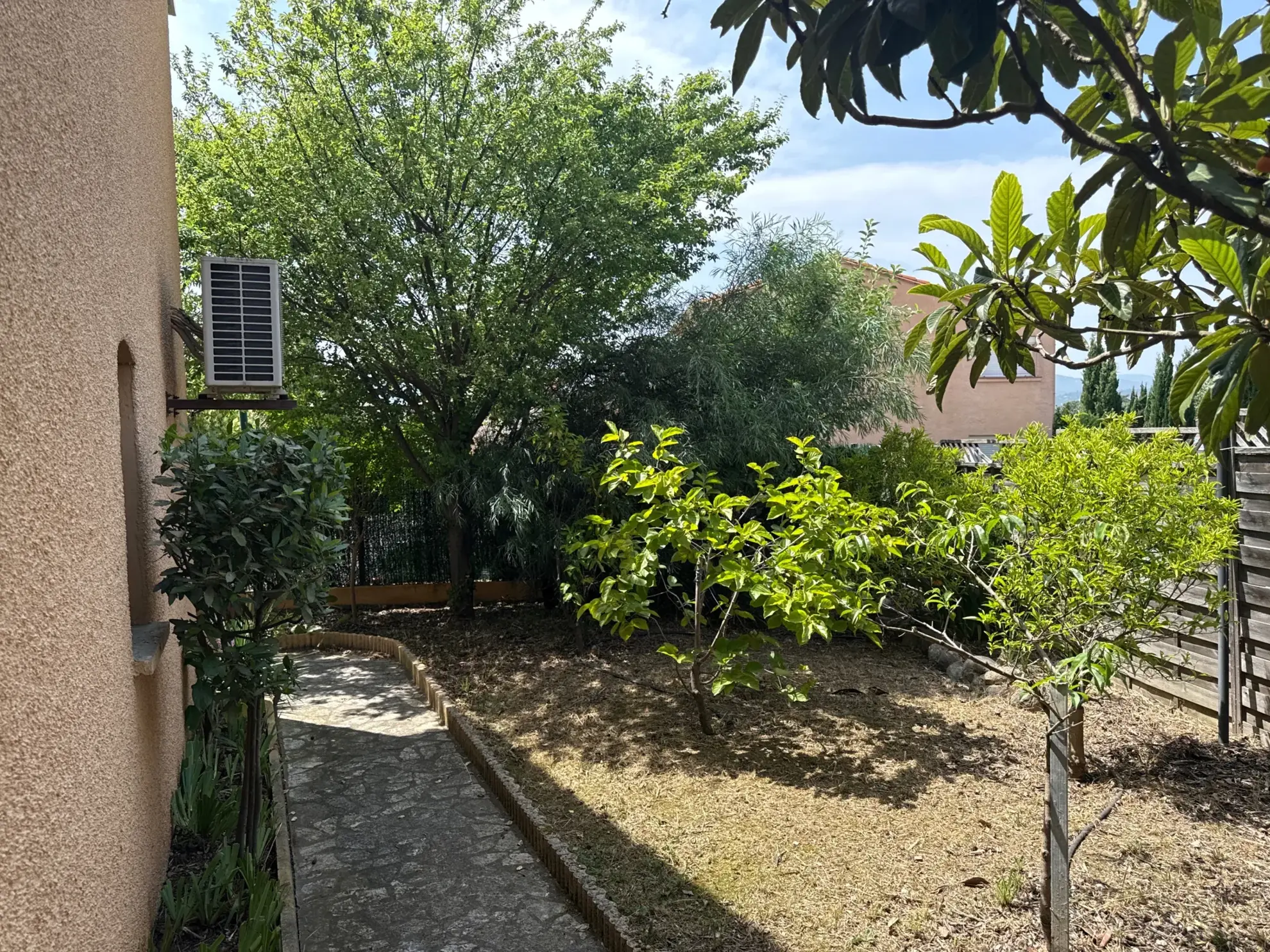Villa 6 pièces avec appartement à Céret - 143 m² avec jardin et garage 