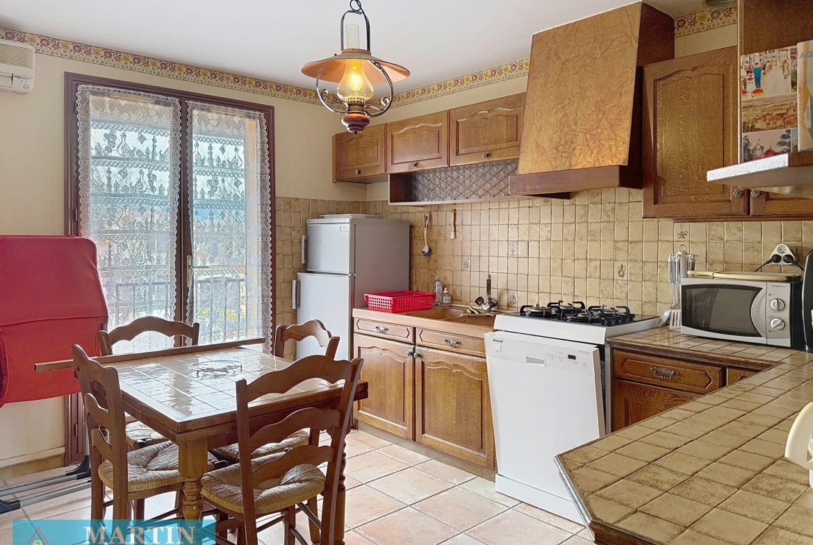 Villa 6 pièces avec appartement à Céret - 143 m² avec jardin et garage 
