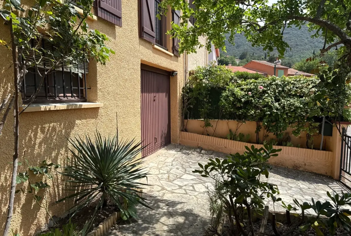 Villa 6 pièces avec appartement à Céret - 143 m² avec jardin et garage 