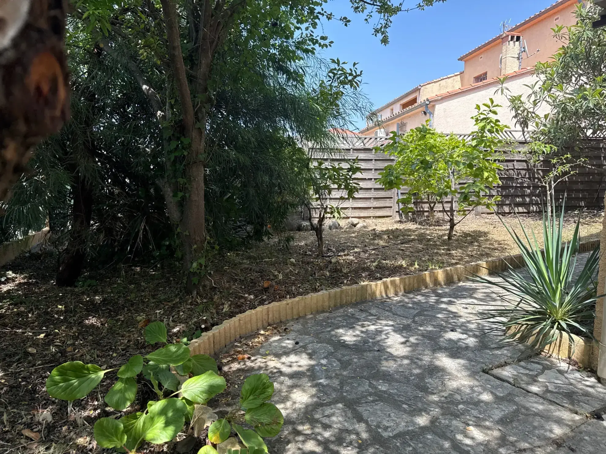 Villa 6 pièces avec appartement à Céret - 143 m² avec jardin et garage 