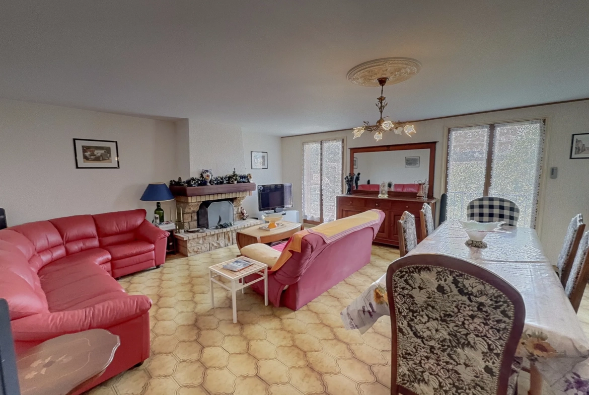 Villa 6 pièces avec appartement à Céret - 143 m² avec jardin et garage 