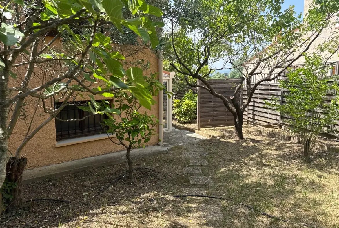 Villa 6 pièces avec appartement à Céret - 143 m² avec jardin et garage 