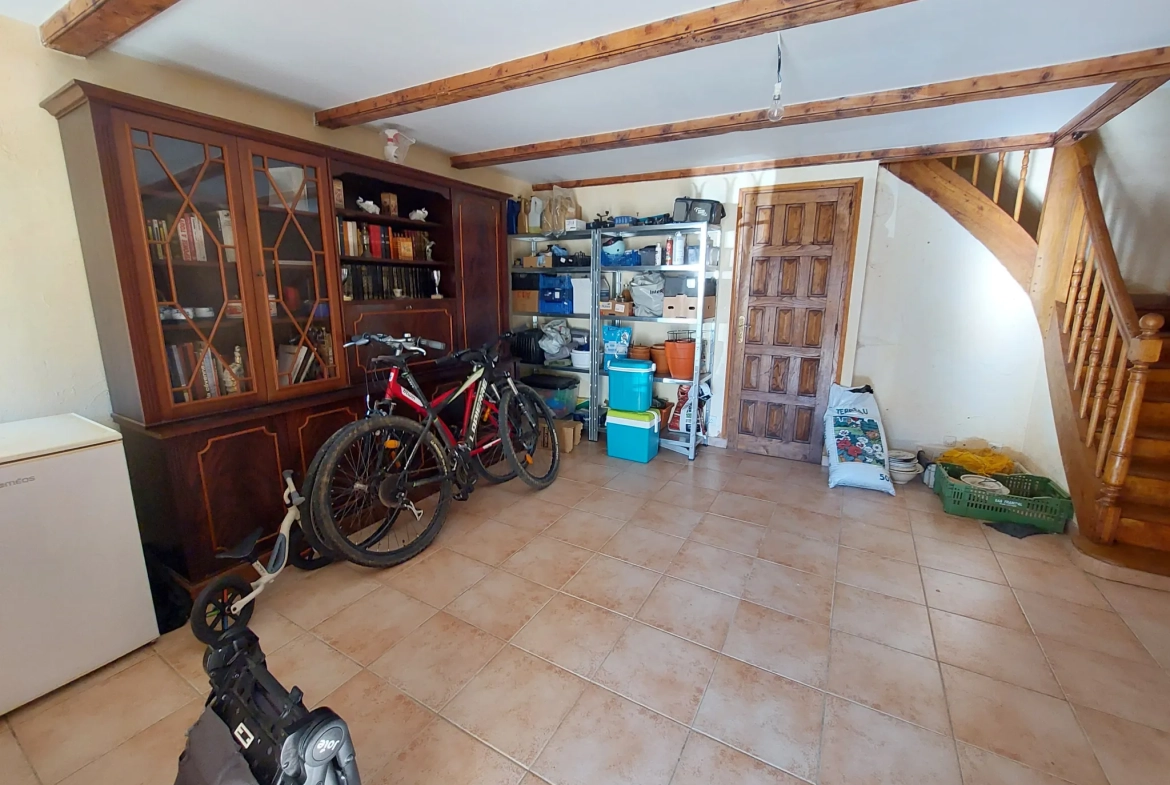 A Vendre Maison de Village rénovée de 132 m² avec Terrasse près du Lac du Laouzas 