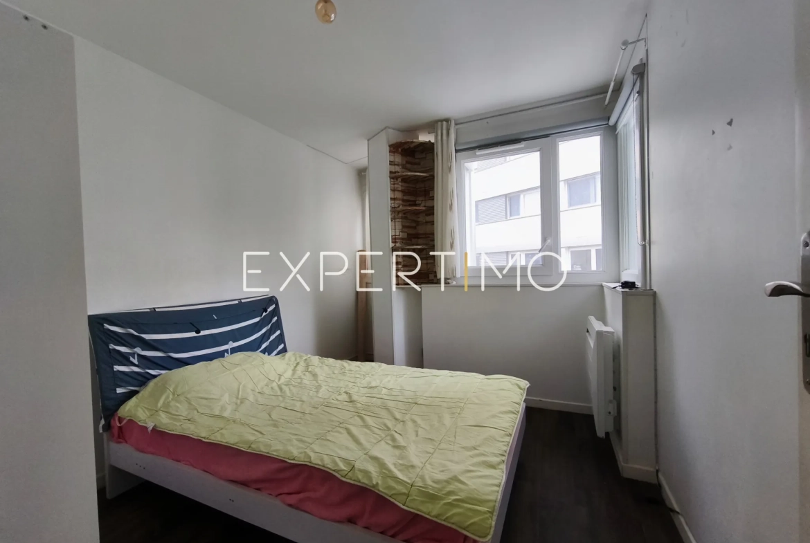 Appartement 3 pièces de 58m² à Sèvres sur la Grande Rue, dernier étage 
