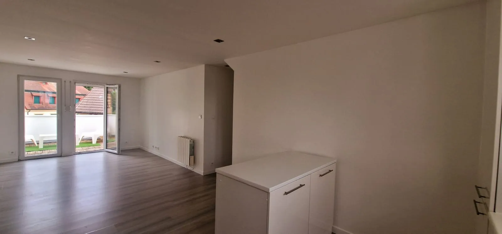 Appartement spacieux avec balcon, parking et cave à Blotzheim 