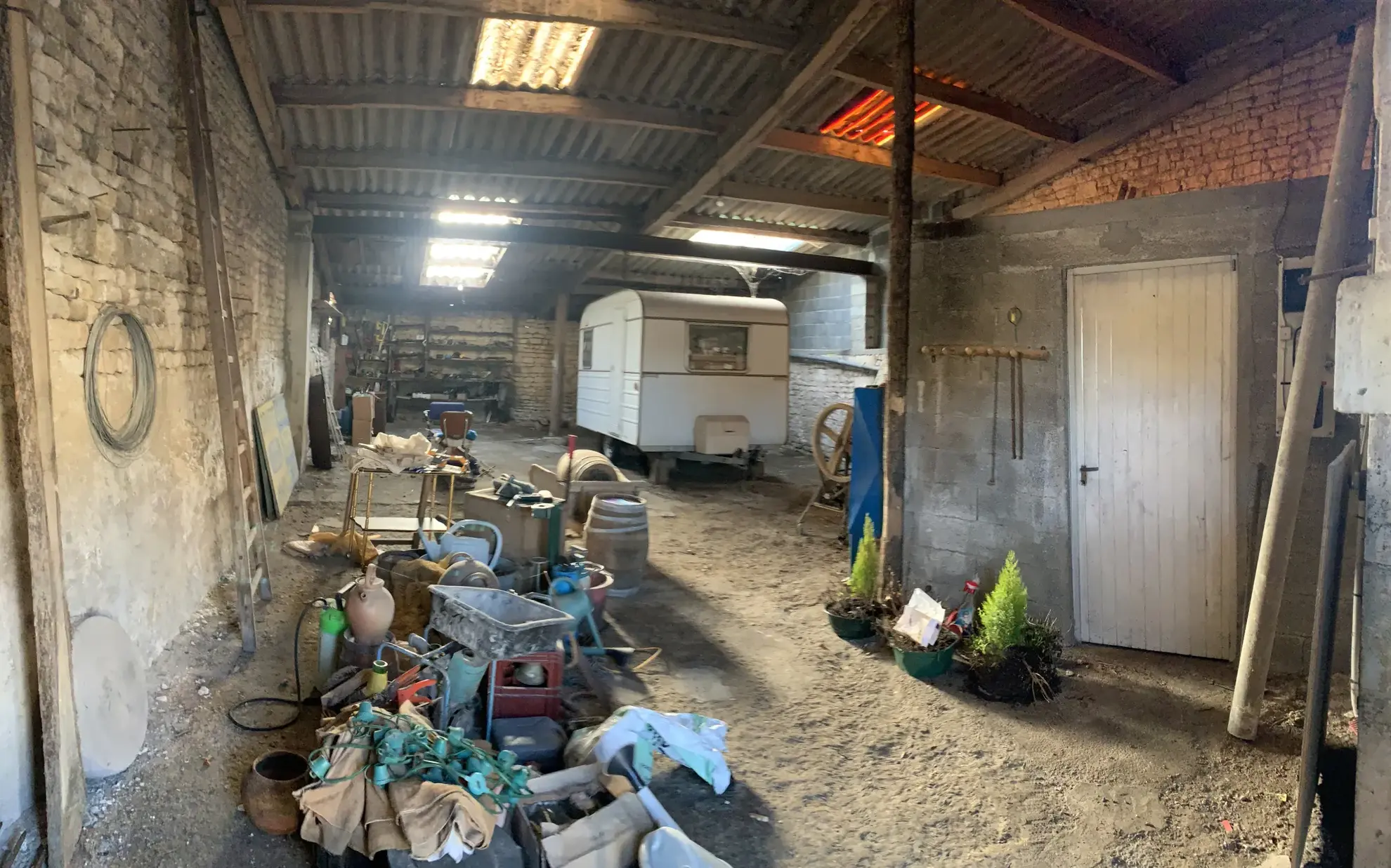 Maison avec potentiel à Matha - 110 m² sur 250 m² de terrain 
