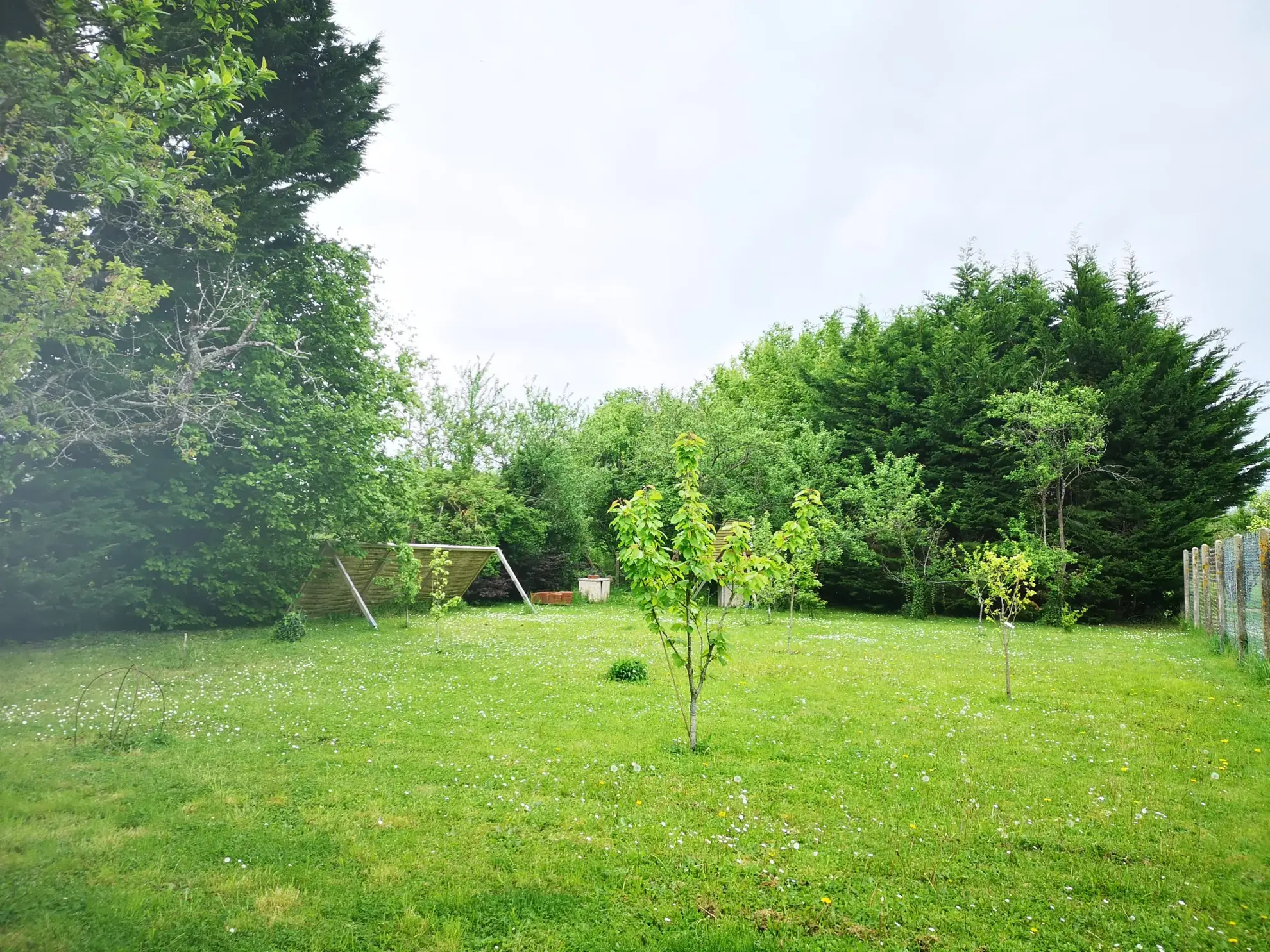 Corps de ferme à rénover de 220 m² en Essonne avec terrain de 2438 m² 