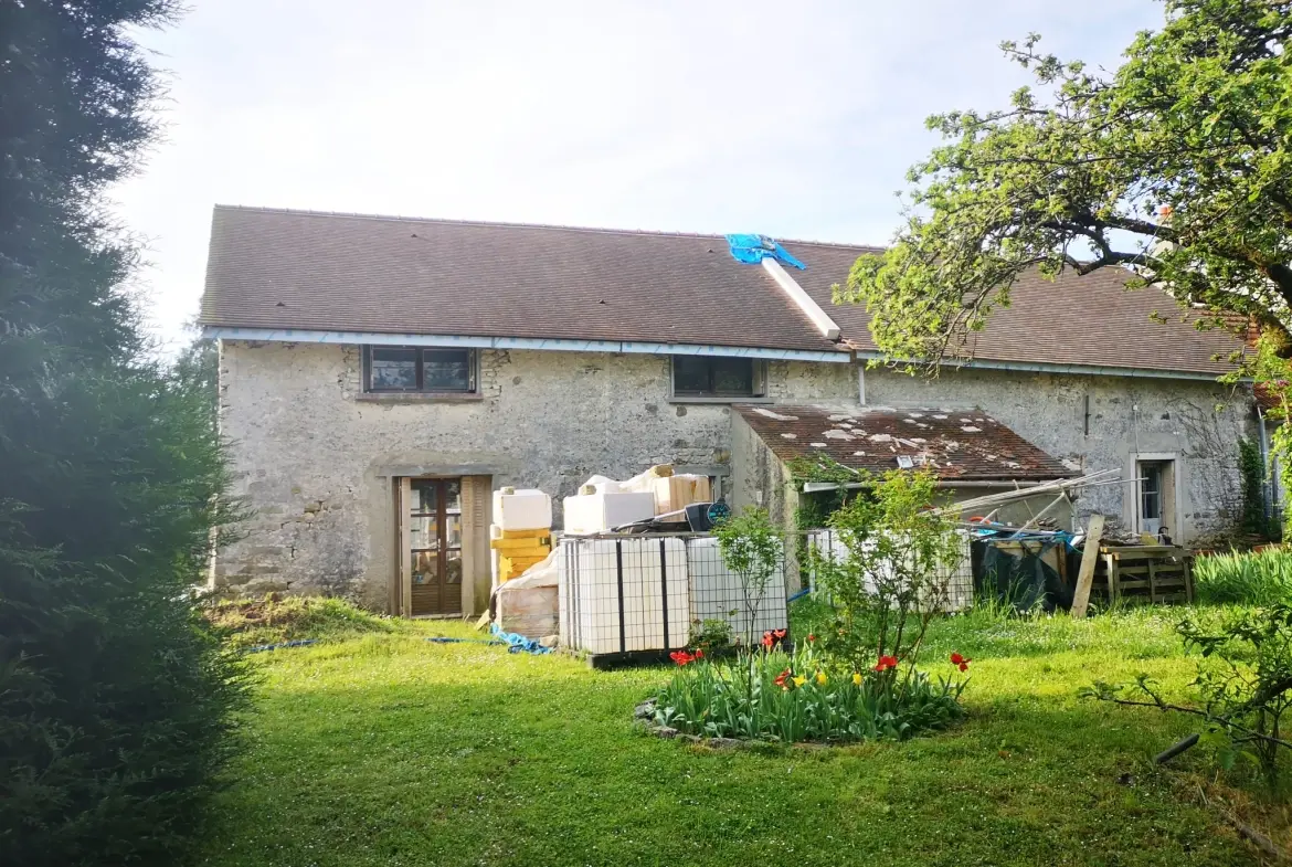Corps de ferme à rénover de 220 m² en Essonne avec terrain de 2438 m² 