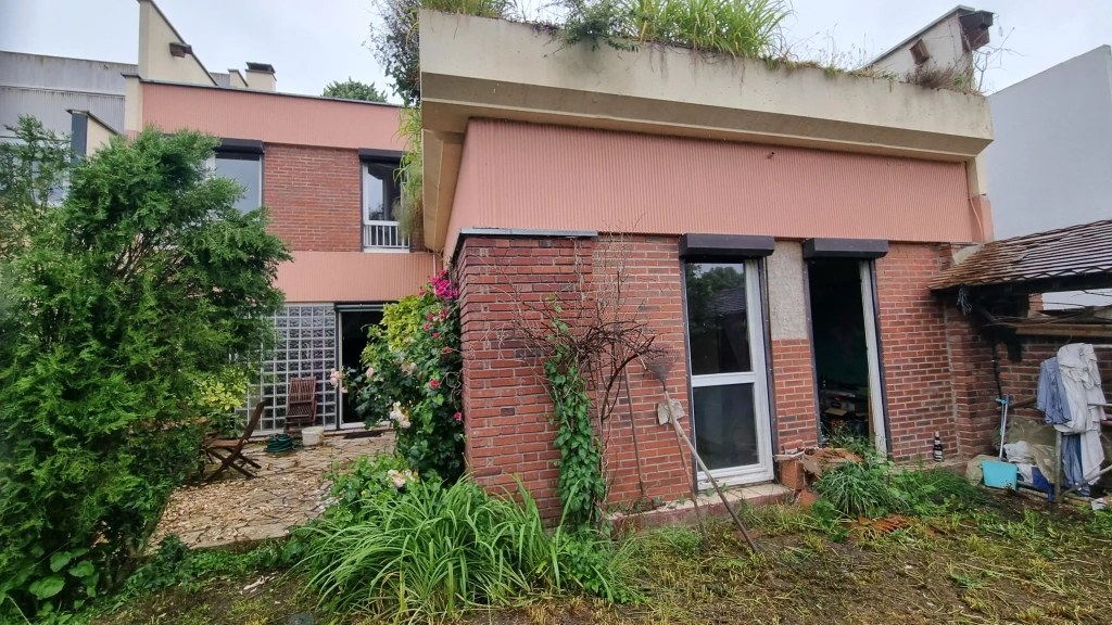 Maison familiale de 132 m² à Val de Reuil proche commerces et gare