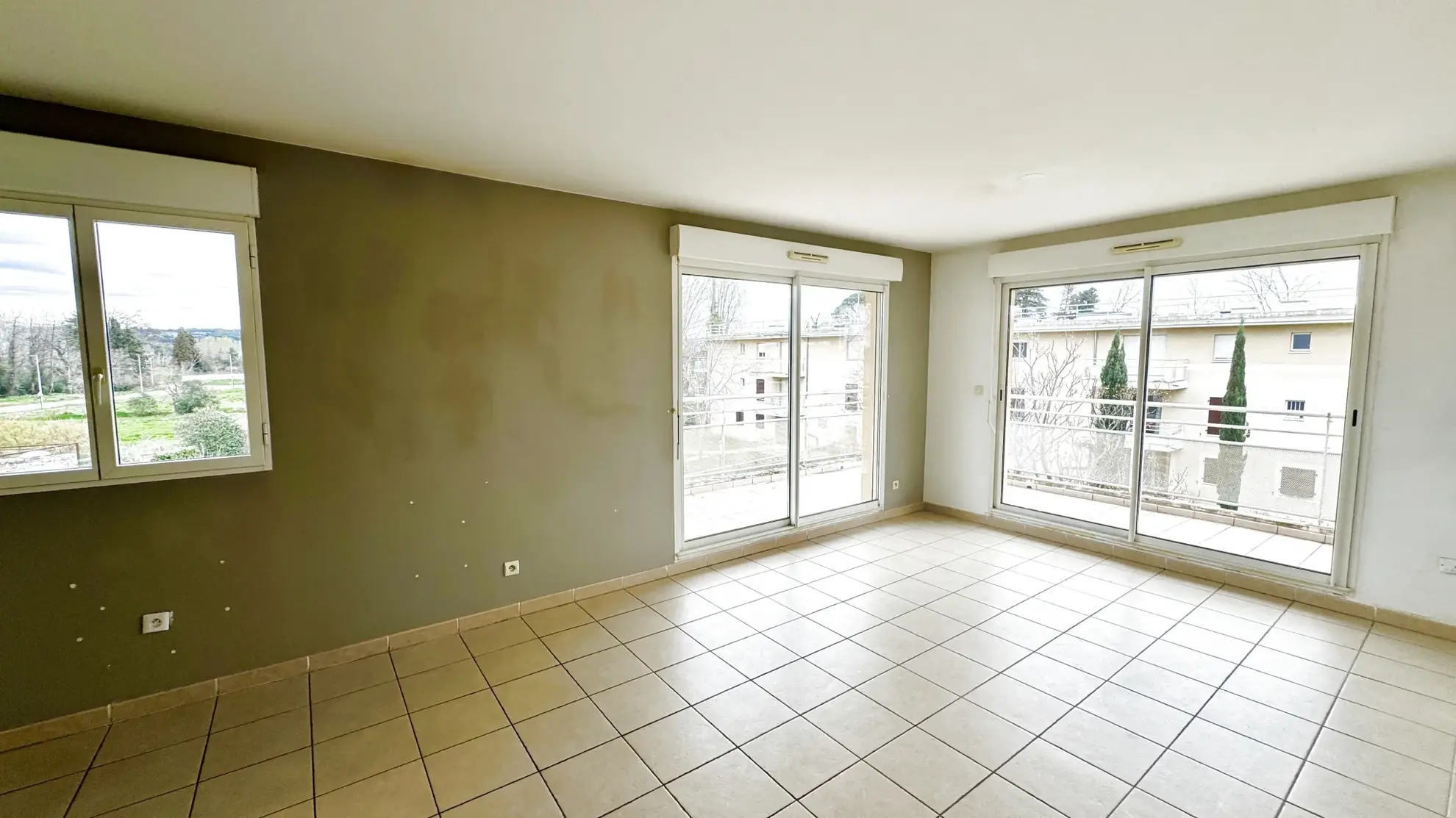 Appartement lumineux avec terrasse et piscine à Avignon - 85 m² 