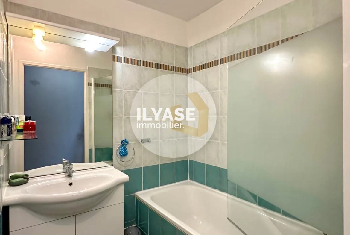 Appartement T3 de 61 m² avec balcon et parking à Chalon-sur-Saône 