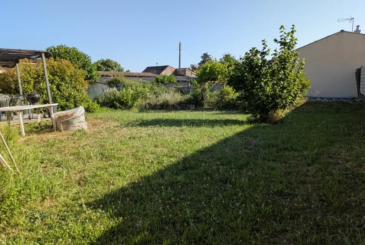 Maison de plain-pied à Gaillac avec jardin, 3 chambres, construction 2008 