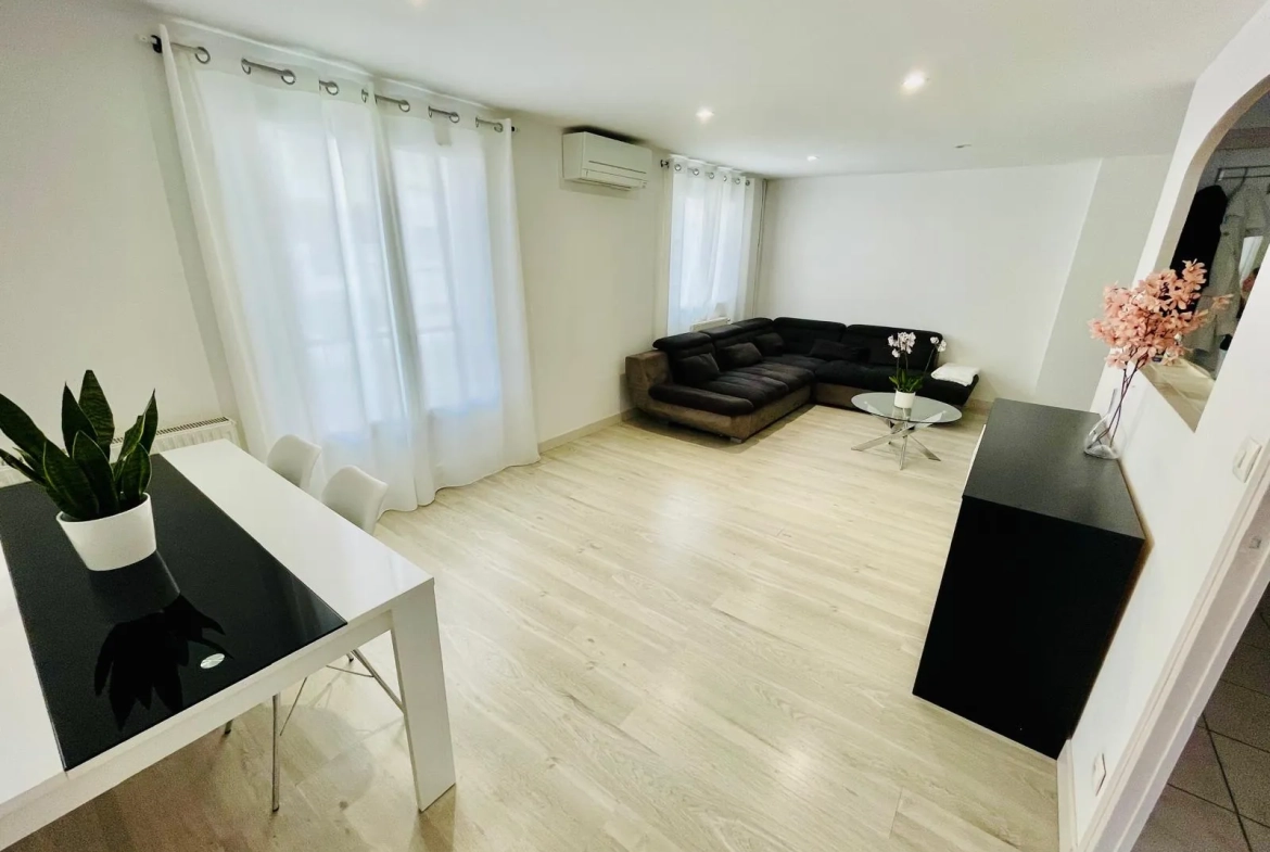Appartement T5 rénové de 79 m² à Grenoble, secteur calme et proximité tramway 