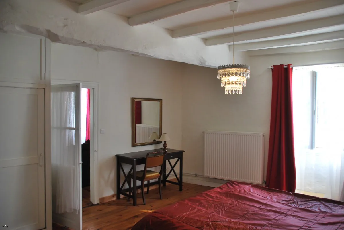 Magnifique maison de village avec piscine et vue panoramique dans le Lot-et-Garonne 