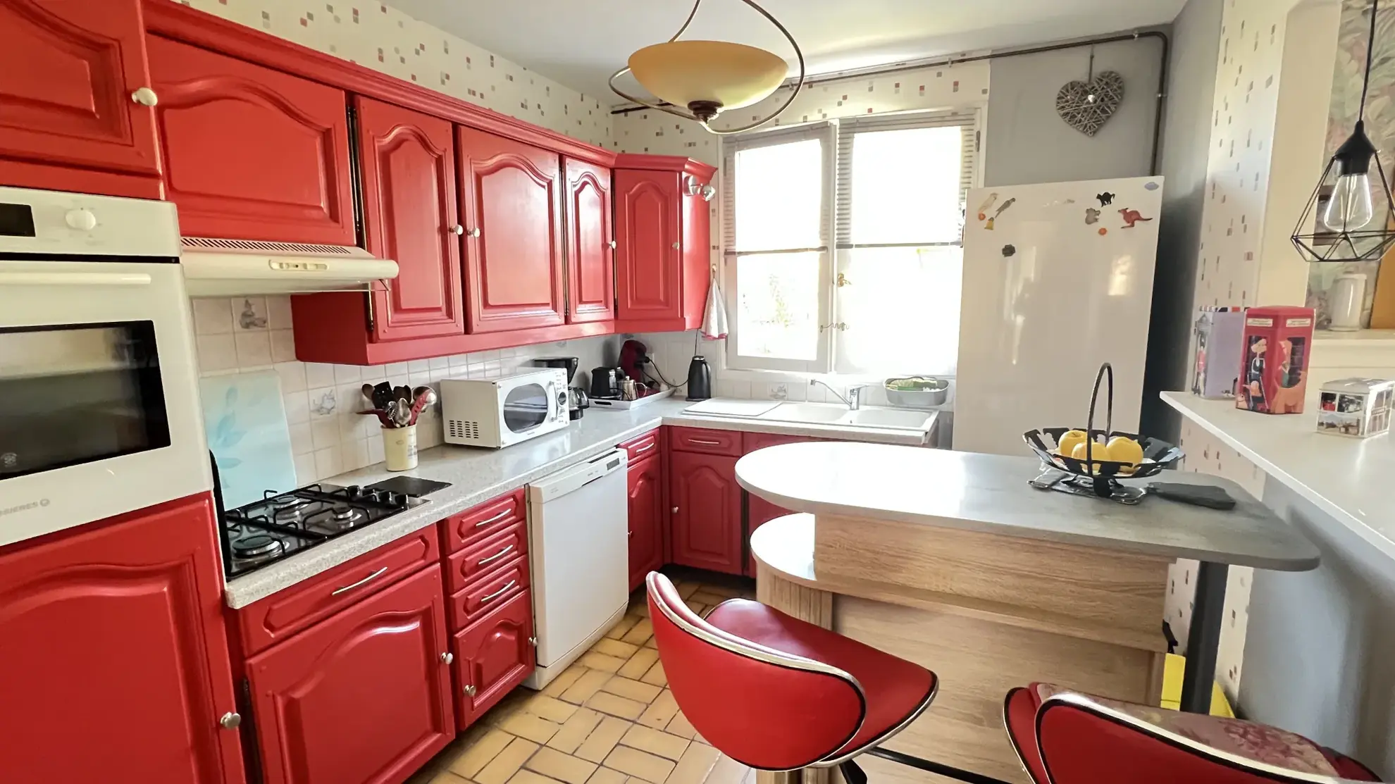 Vente maison familiale de plain-pied à La Ferté Alais, 5 chambres et terrain clos 