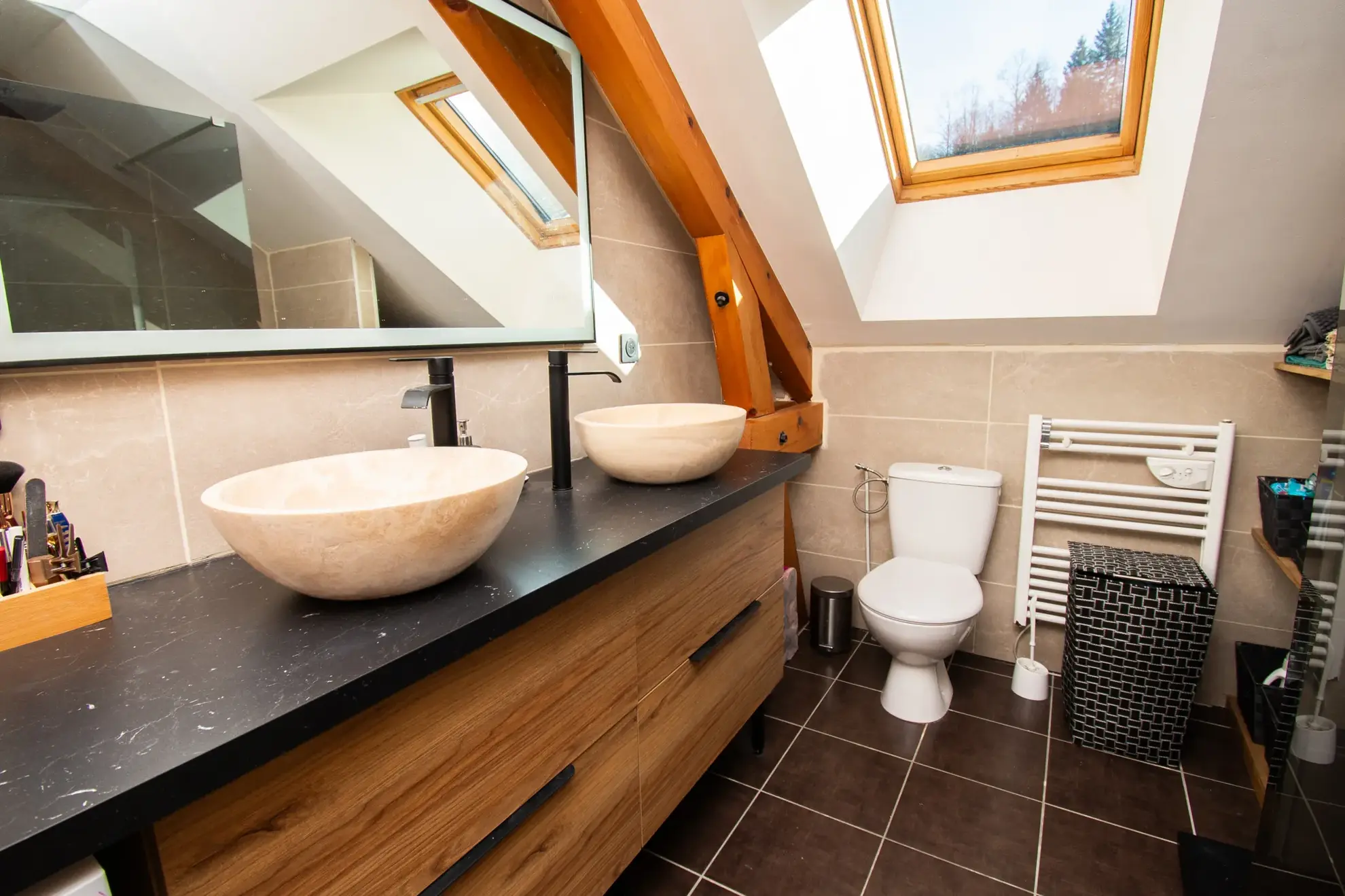 Maison récente avec 2 chambres, terrasse et garage près de Pontarlier 