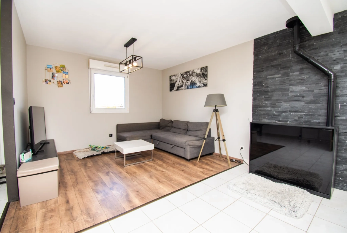 Maison récente avec 2 chambres, terrasse et garage près de Pontarlier 