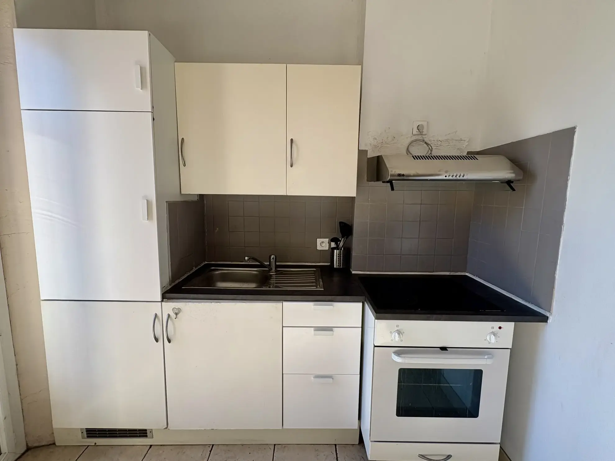 Studio de 24 m² à Toulon Saint Roch avec cave - Investissement idéal 