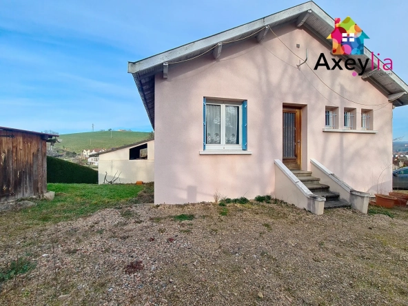 Maison familiale à vendre à Charlieu avec terrain de 1664 m²