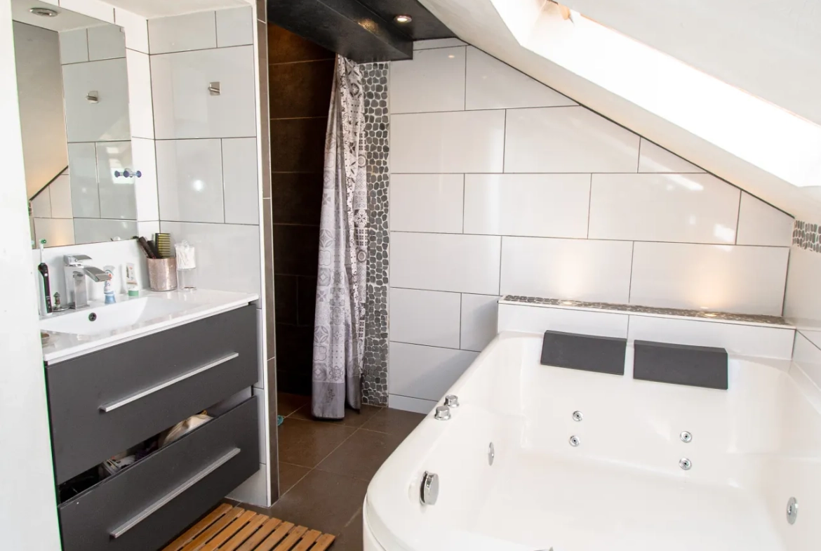 Appartement 2 bis avec jardin et parking à Pontarlier Toulombief 