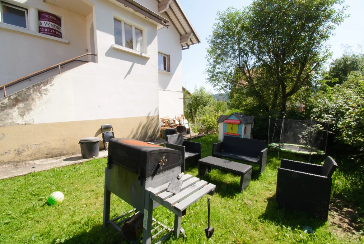 Appartement 2 bis avec jardin et parking à Pontarlier Toulombief 